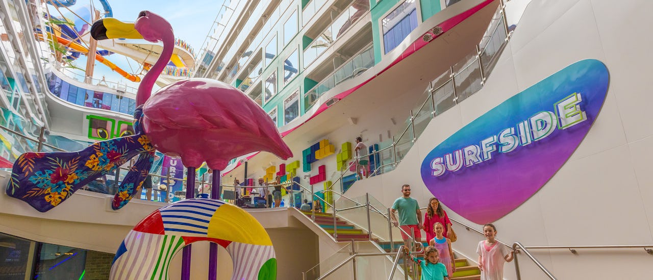 Surfside - en stadsdel där vuxna och barn i åldern sex år och under kan vara och roa sig hela dagen