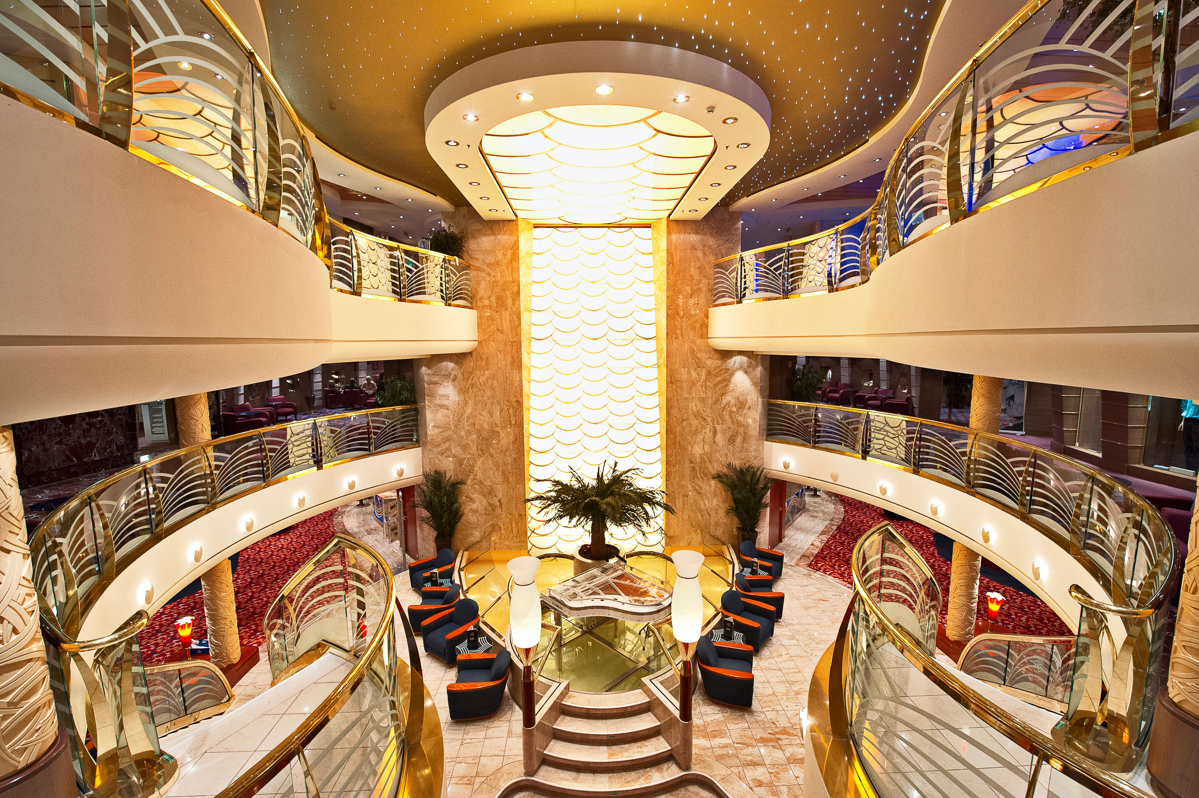 Atriet – MSC Magnificas hjärta