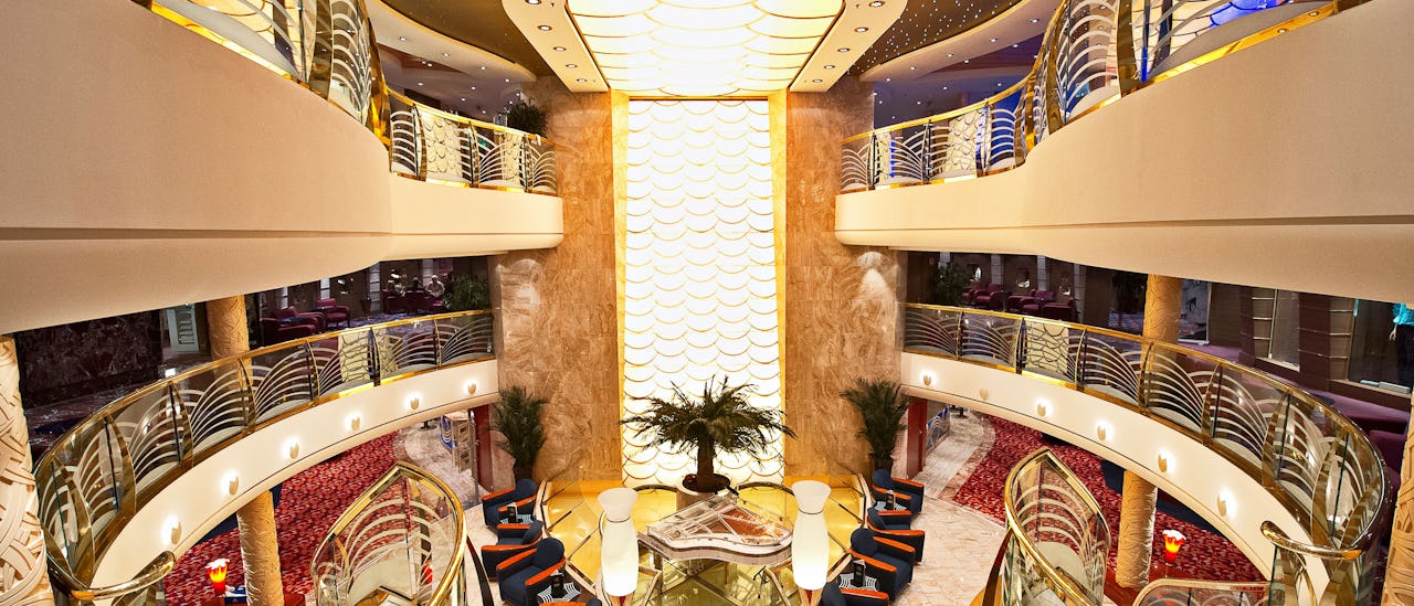 Atriet – MSC Magnificas hjärta