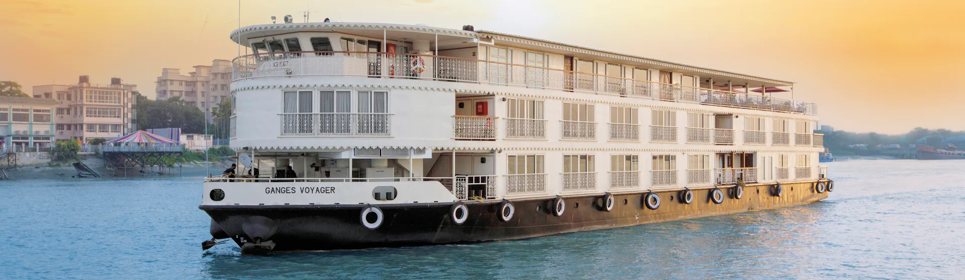RV Ganges Voyager