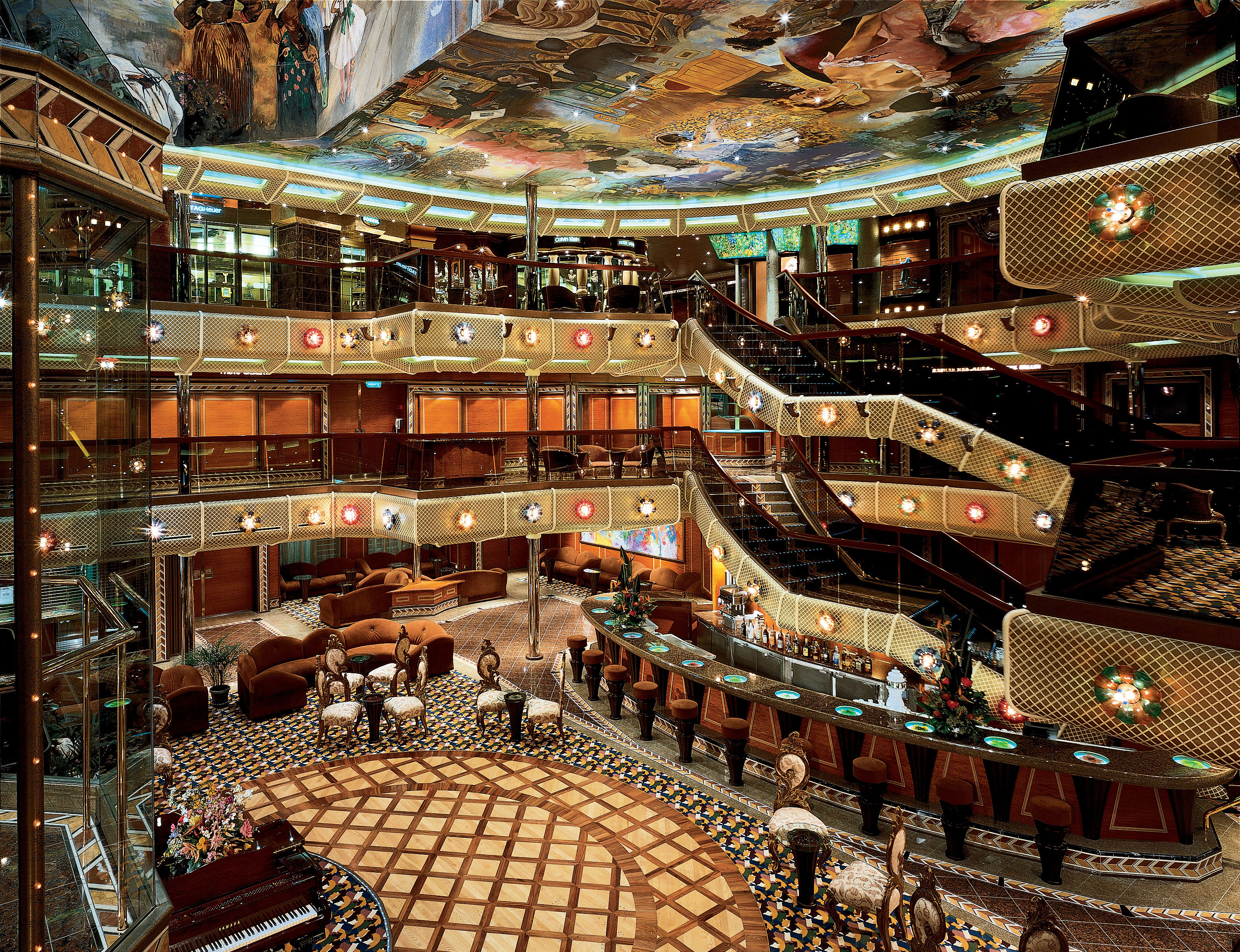 The Aatrium -  hjärtat av fartyget