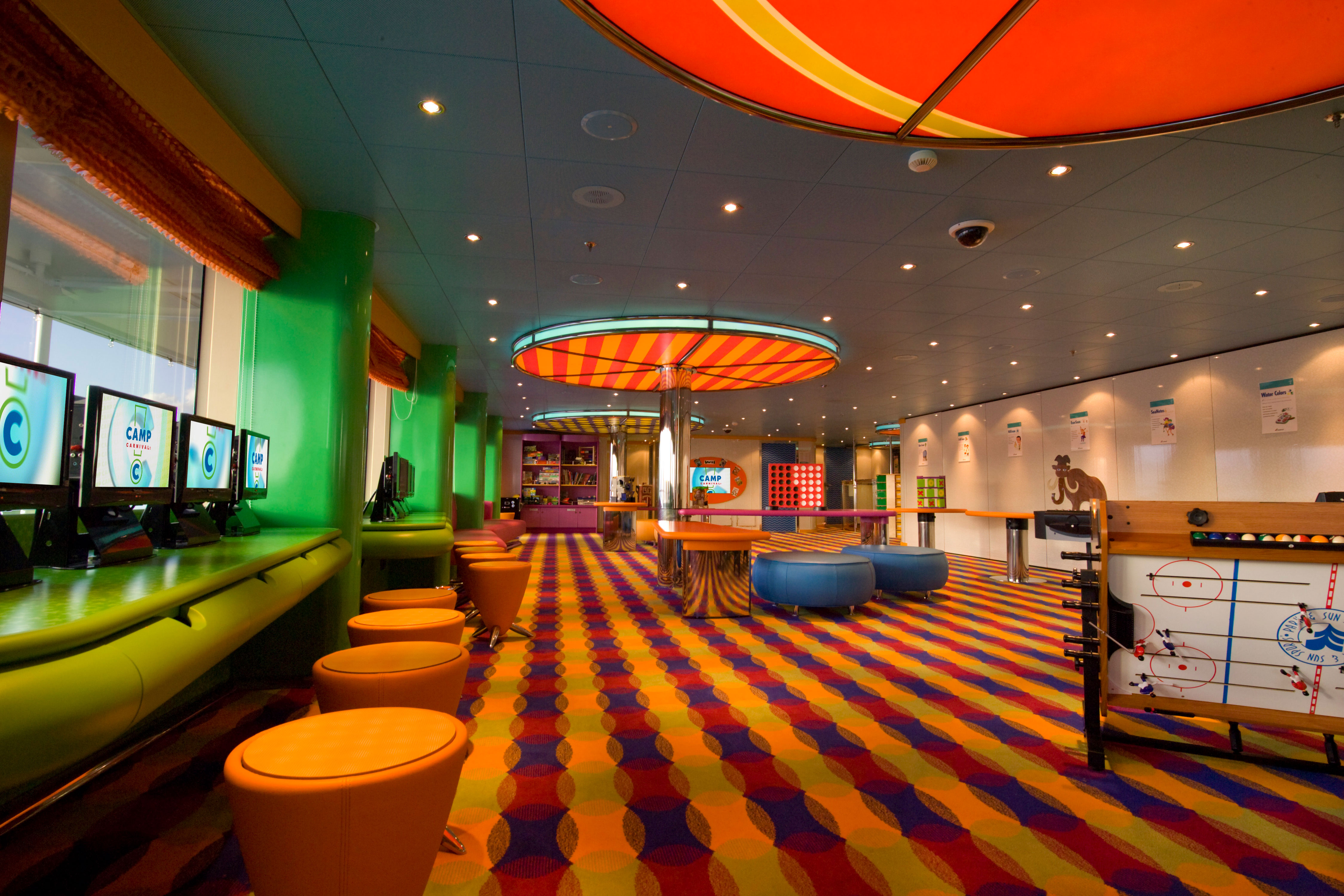 Barn- och ungdomsklubbar ingår