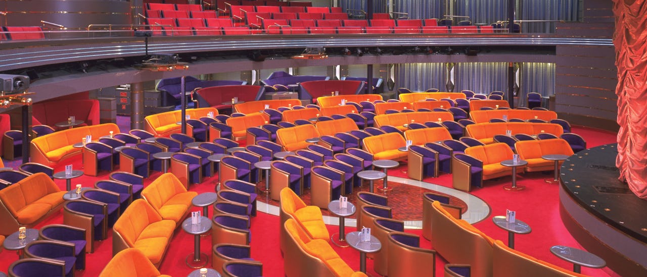 Teatern i väntan på en Las Vegas-inspirerad show