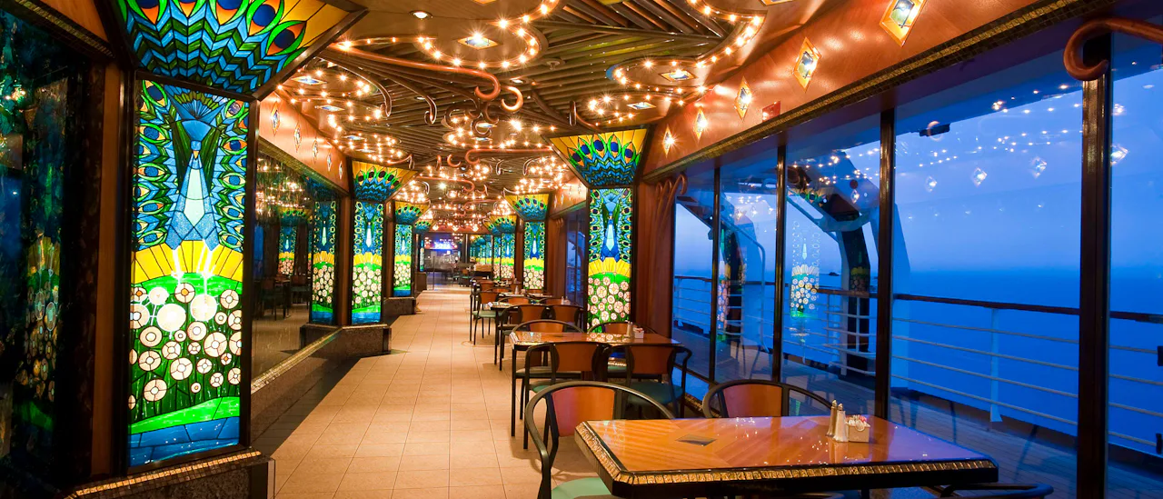 Á la carte-matsalen ingår tillsammans med buffetrestaurangen