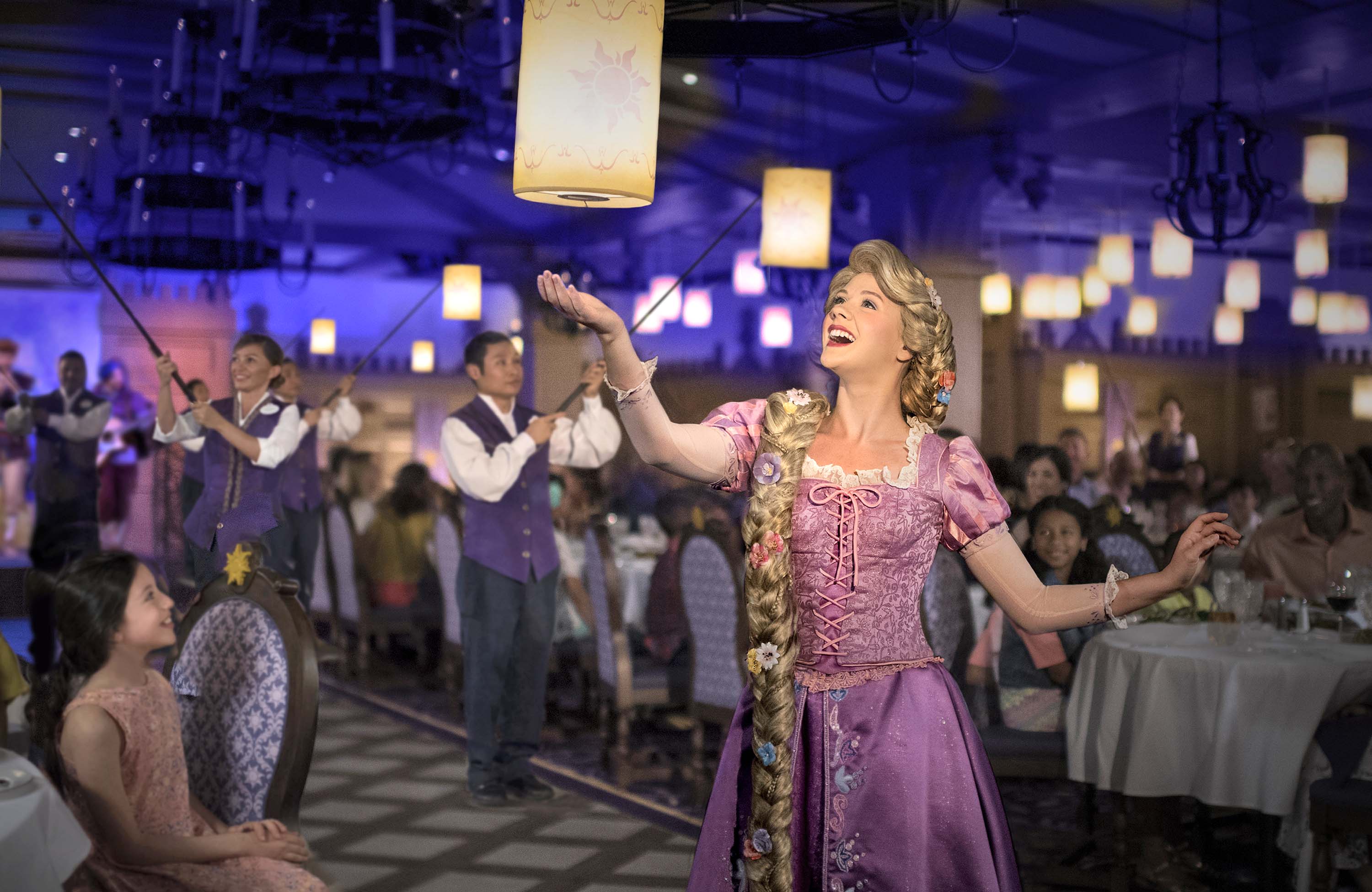 Rapunzel's Royal Table, en restaurang inspirerad av Disneys film Tangled!
