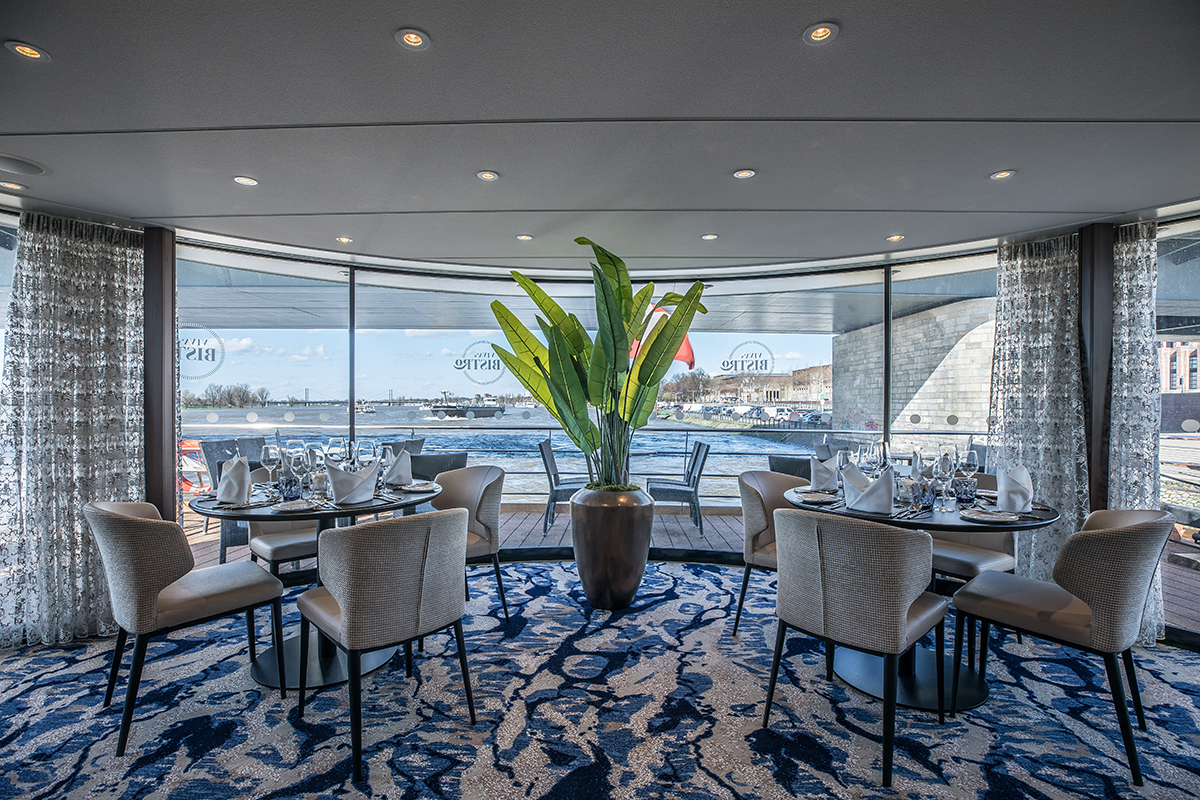 Tiara Bistro