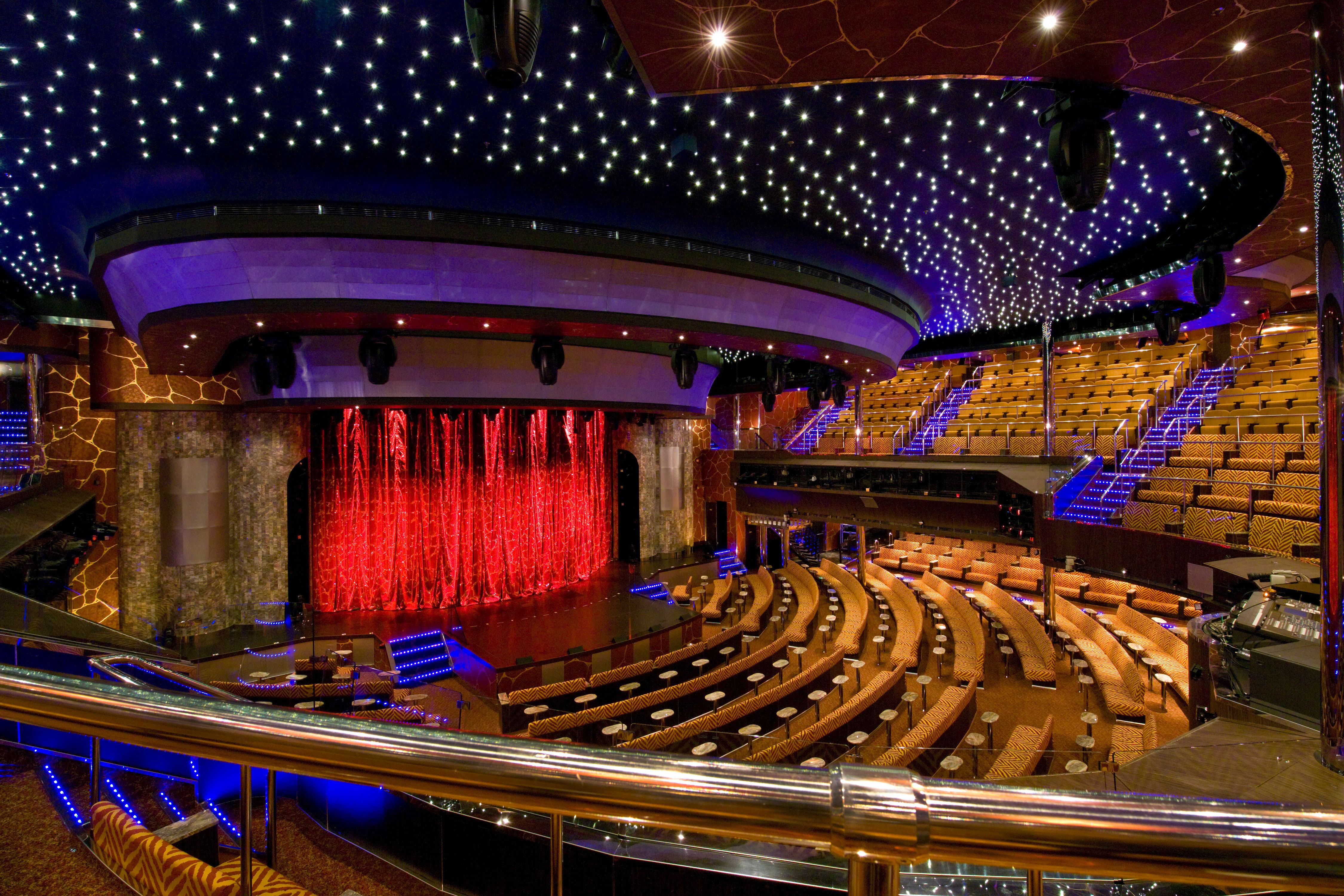 Teatern i väntan på en Las Vegas-inspirerad show