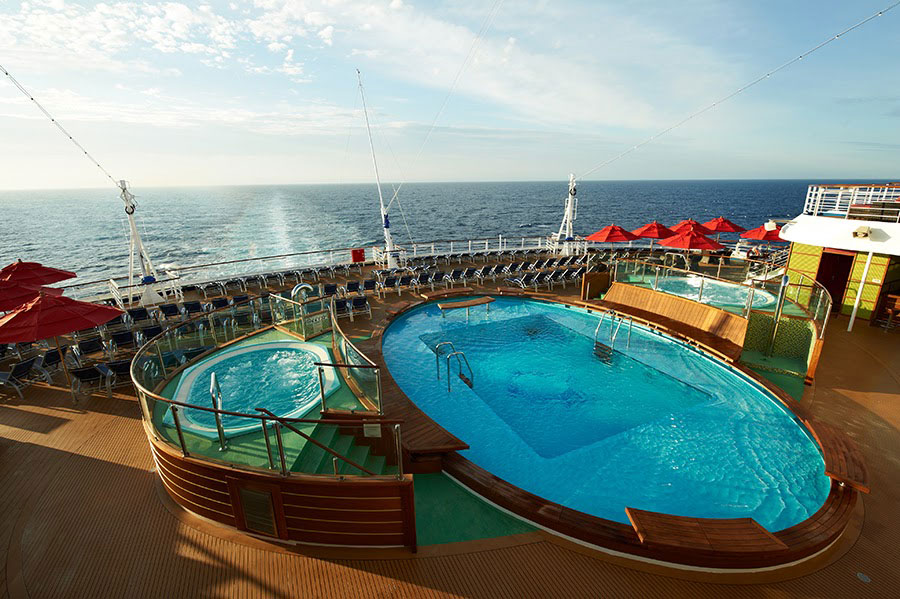 Lugna pooldäcket allra längst akterut