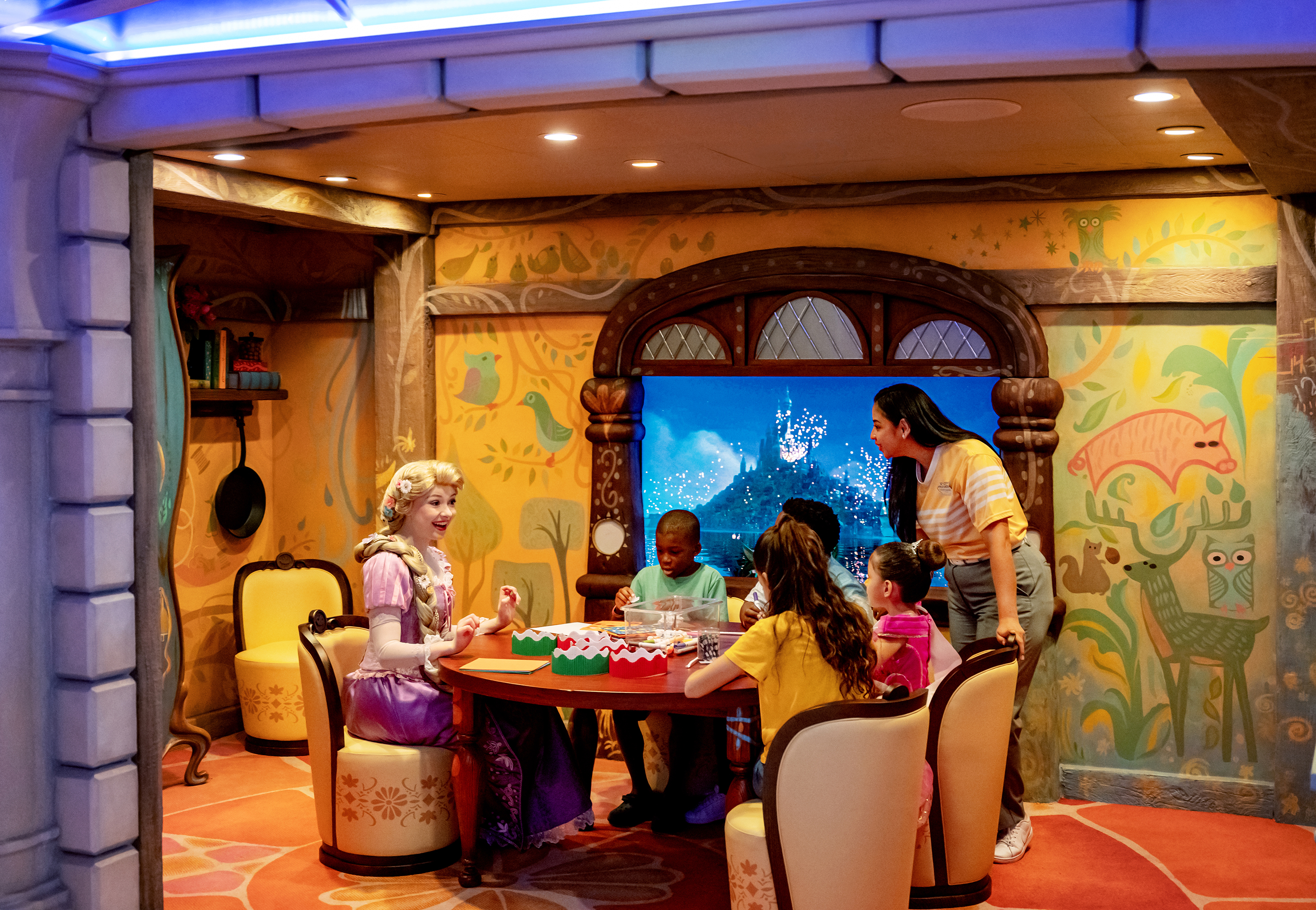 Barnklubbar med Disney-tema ingår