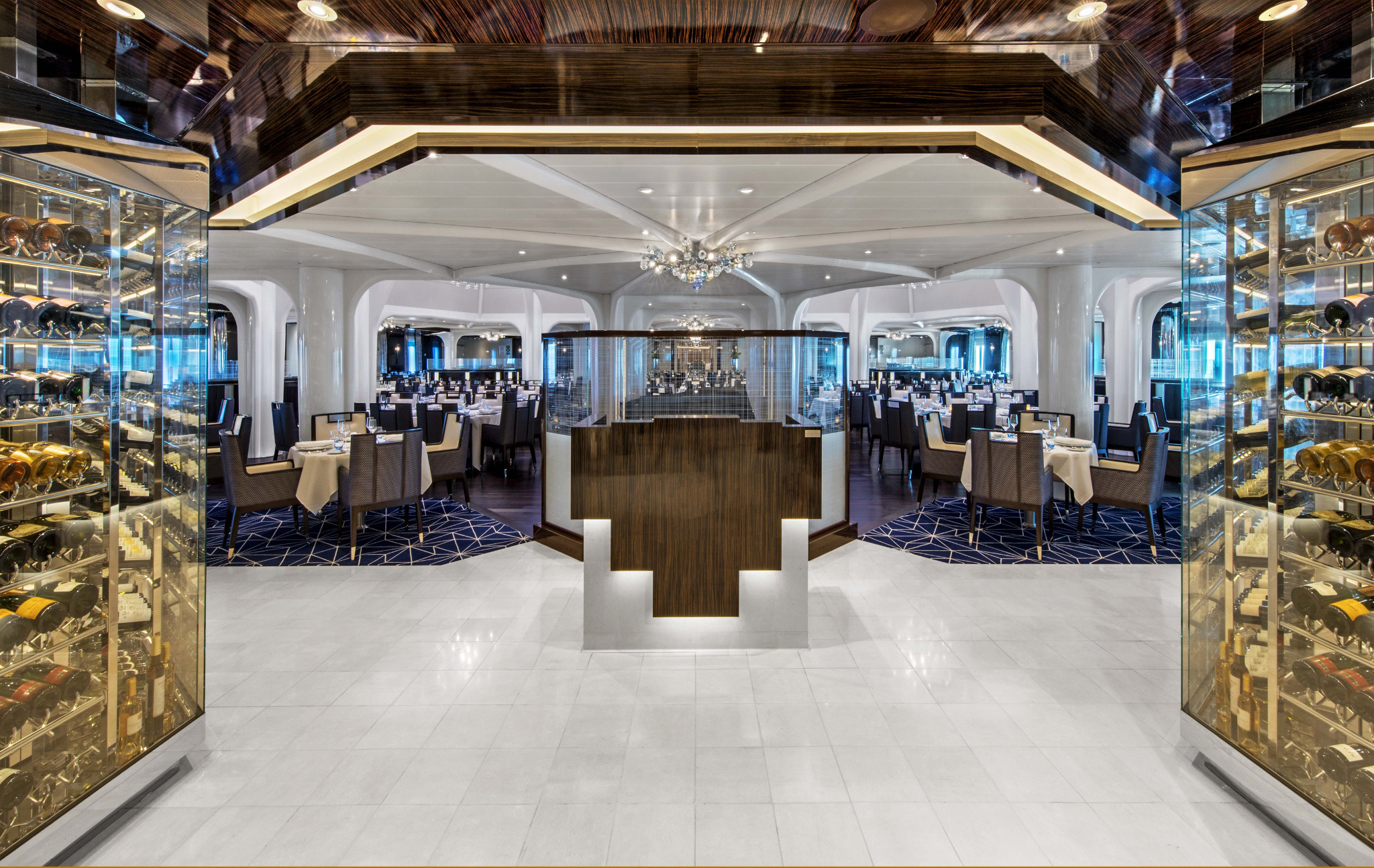 Huvudrestaurangen "the Restaurant"