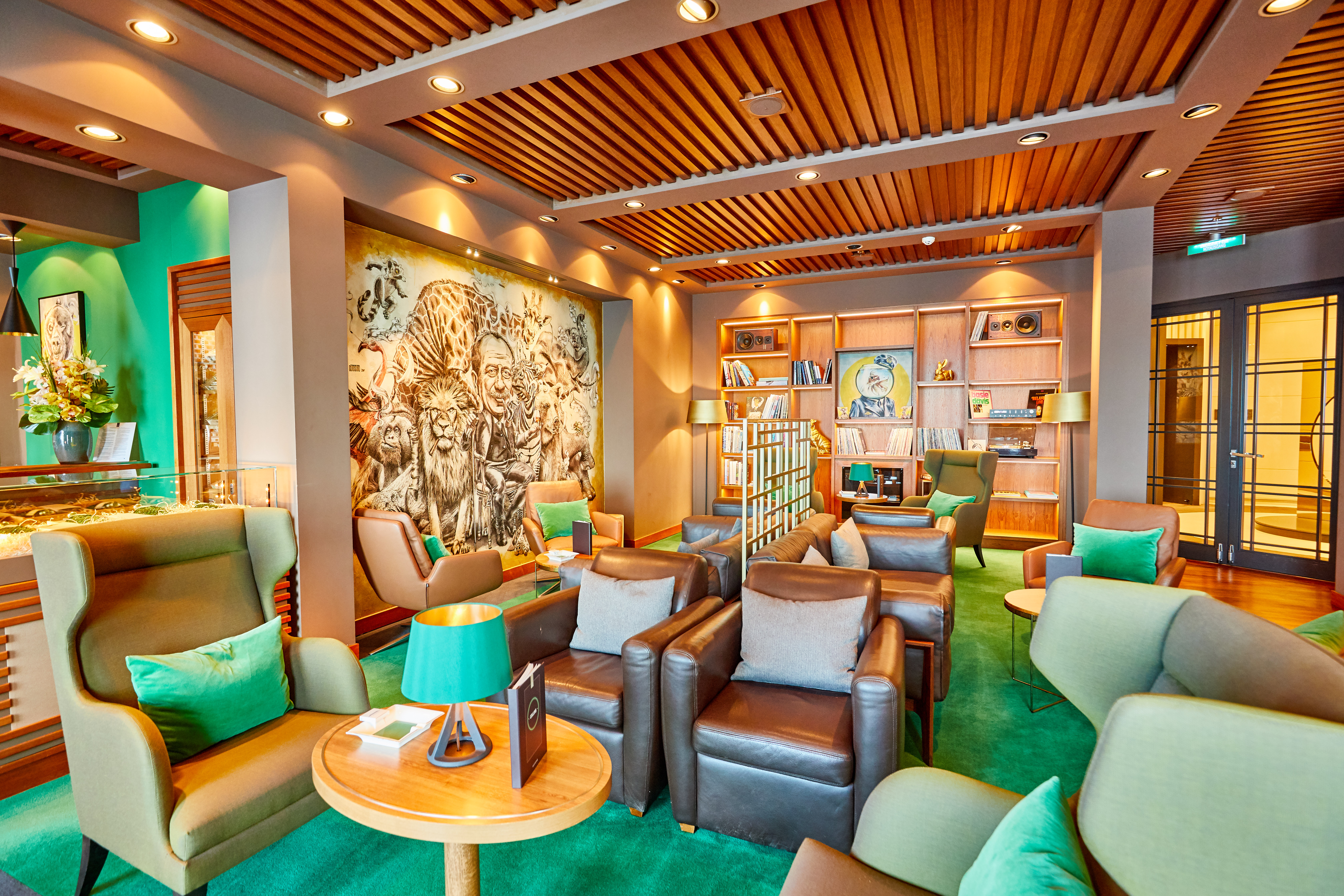 Collins - a dedicated cigar smokers' lounge also offering a selection of Whiskeys and Gins