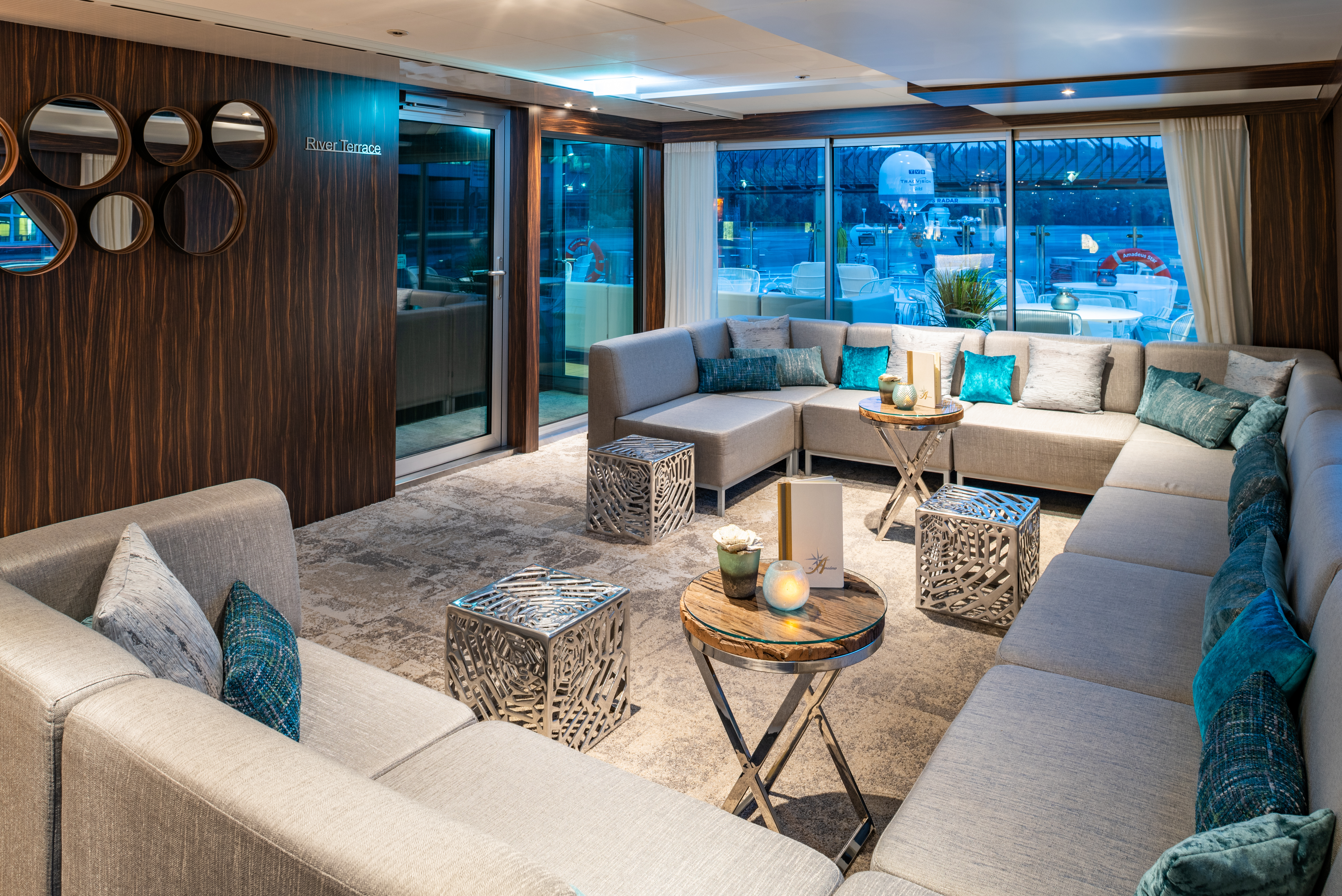 The Panorama bar