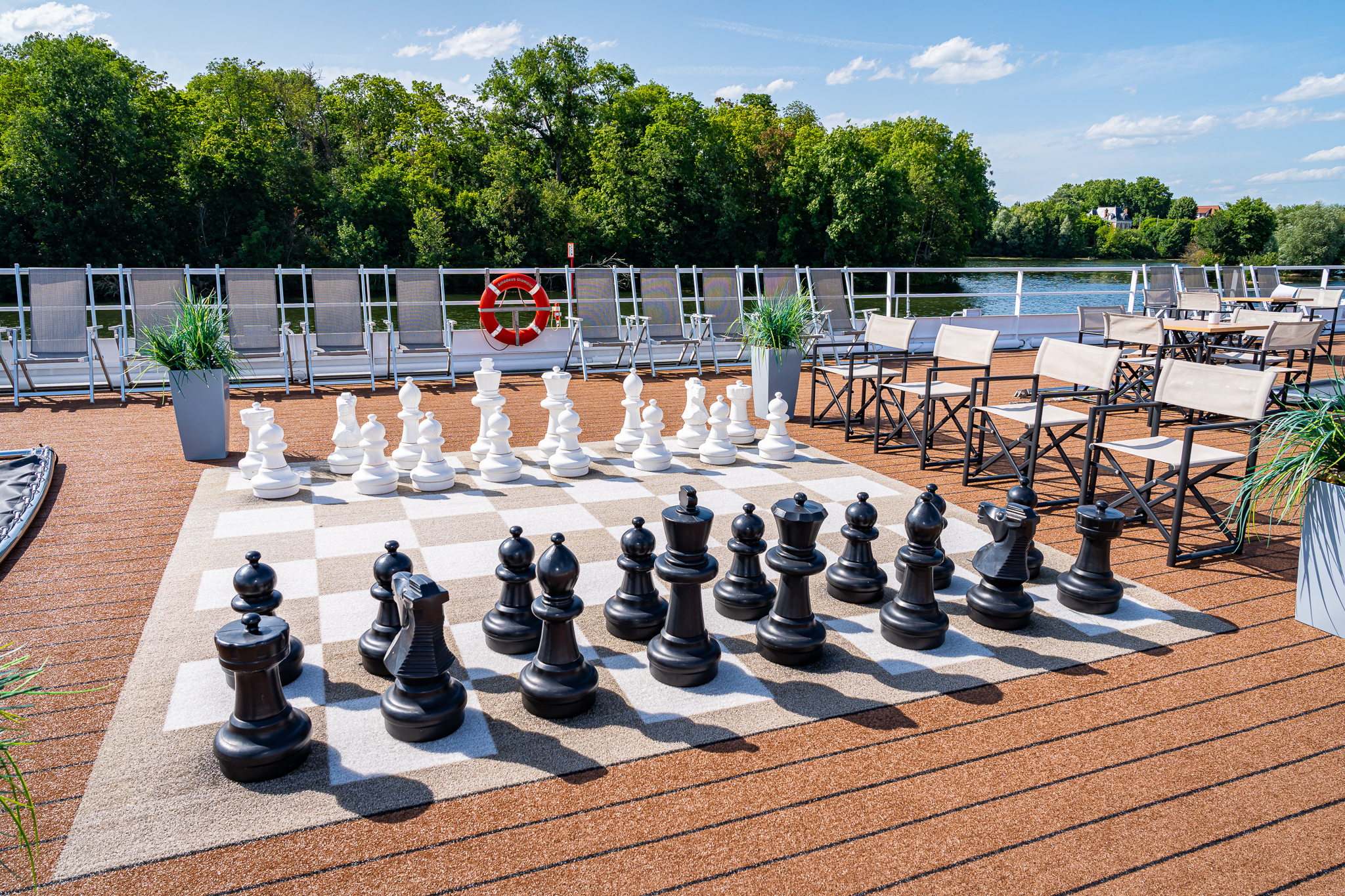 Sun deck