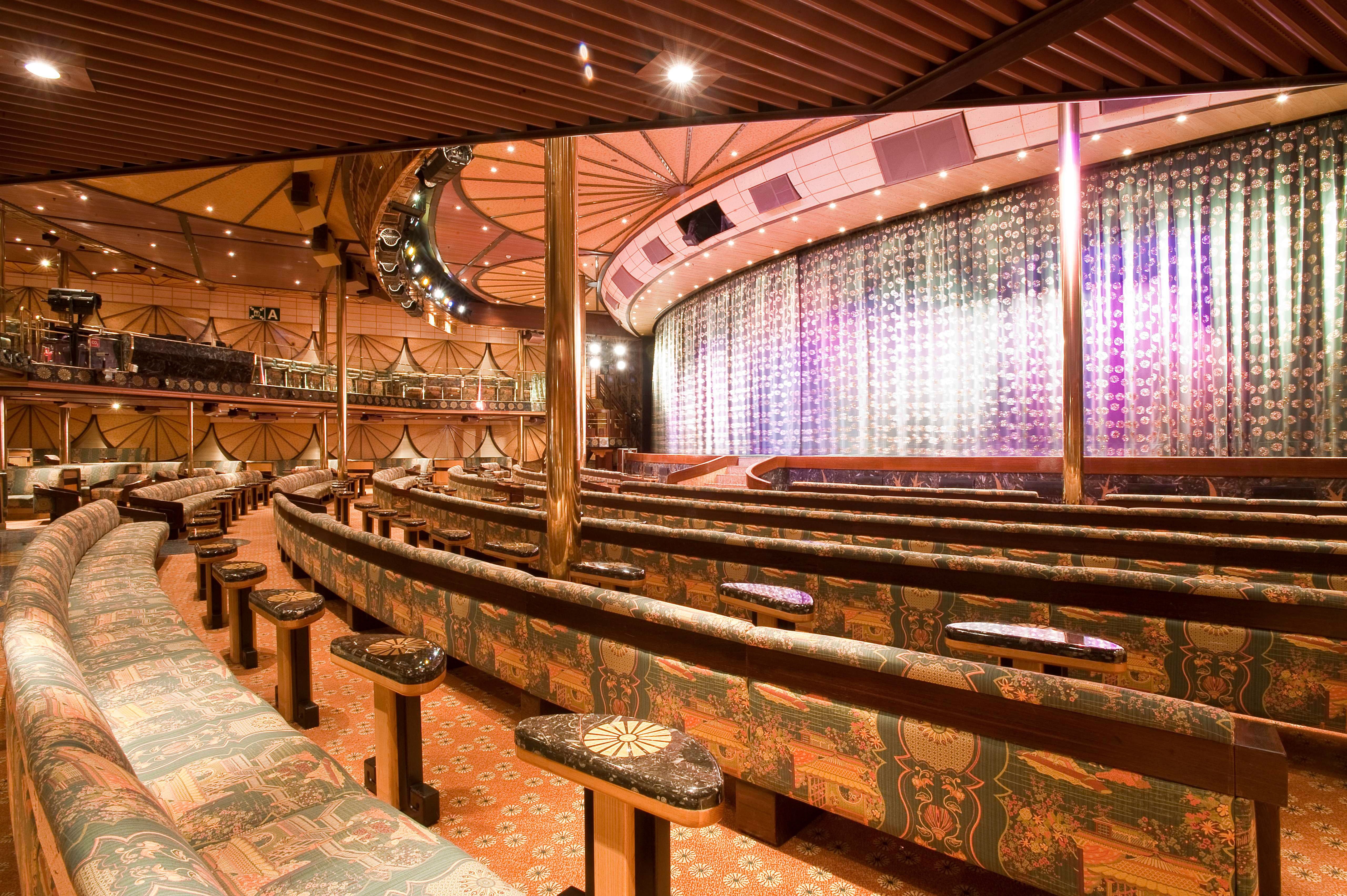 Teatern i väntan på en Las Vegas-inspirerad show