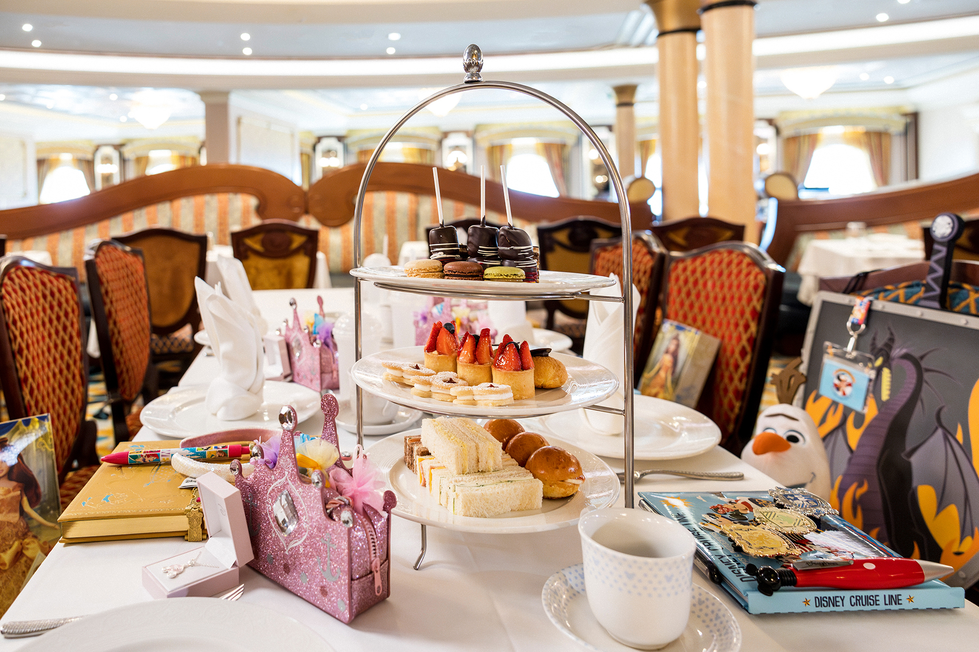 Royal Court Royal Tea