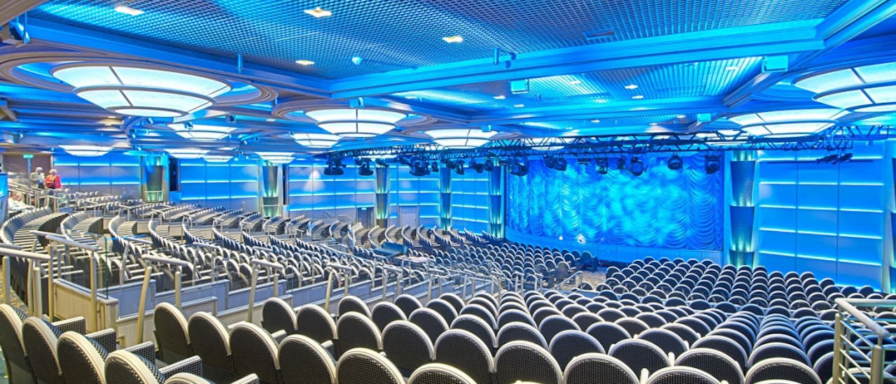 Teatern i väntan på en Las Vegas-inspirerad show