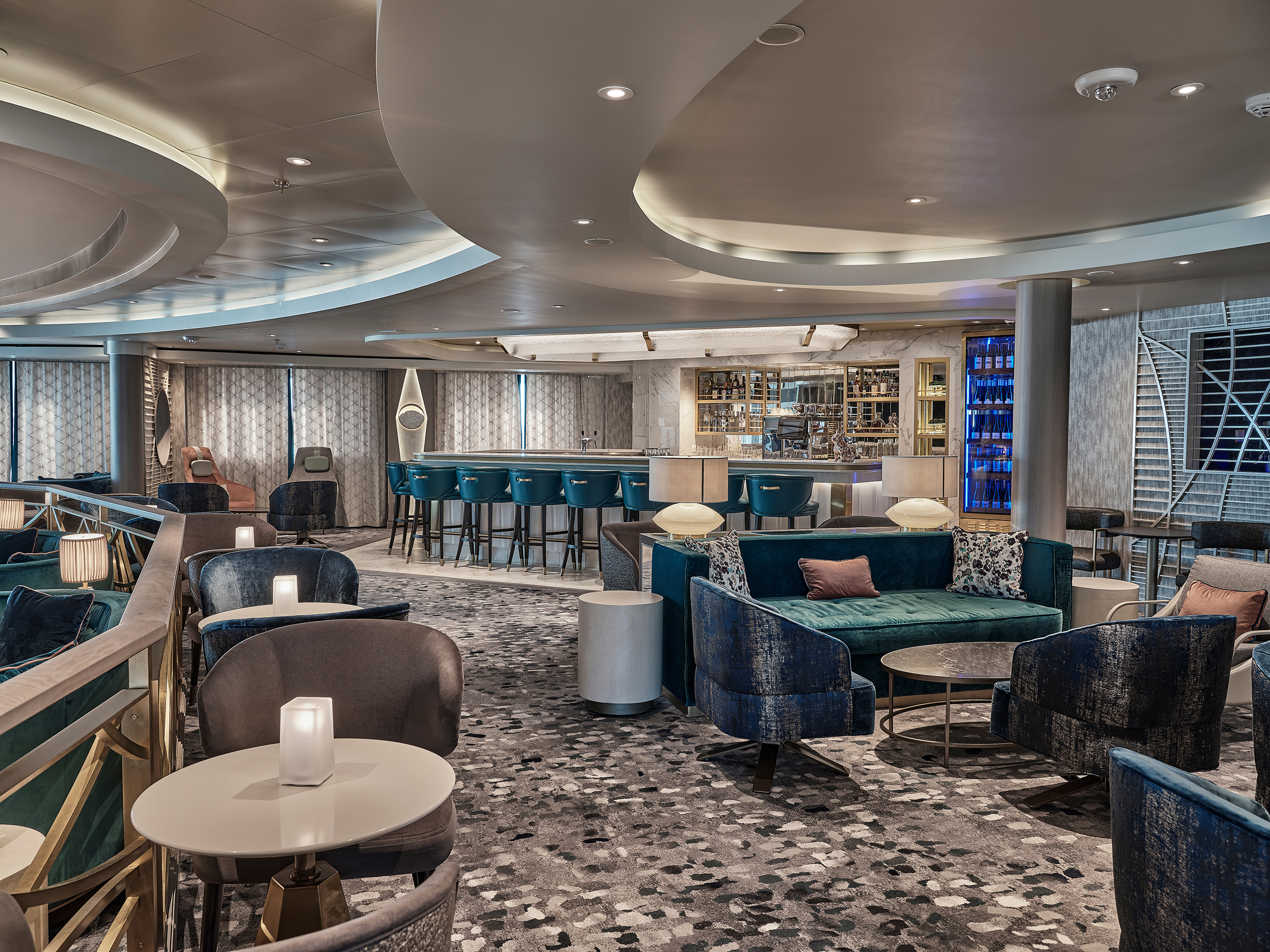 Explorer Lounge