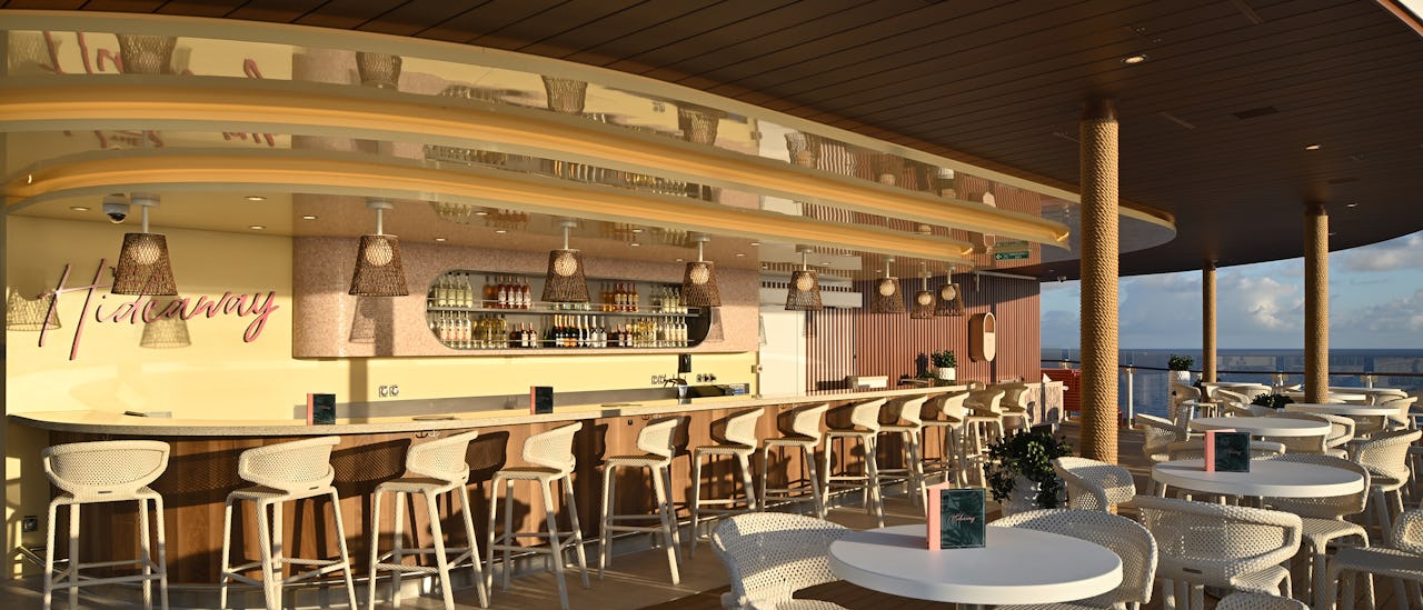 Känn semesterkänslan med goda cocktails i The Hideaway bar