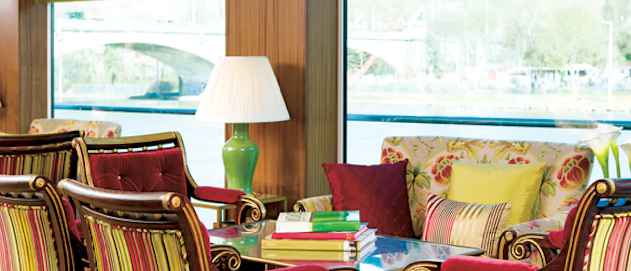The Captains Lounge & Library