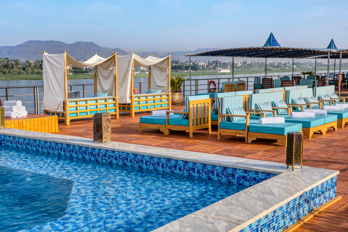 Sun deck lifestyle!