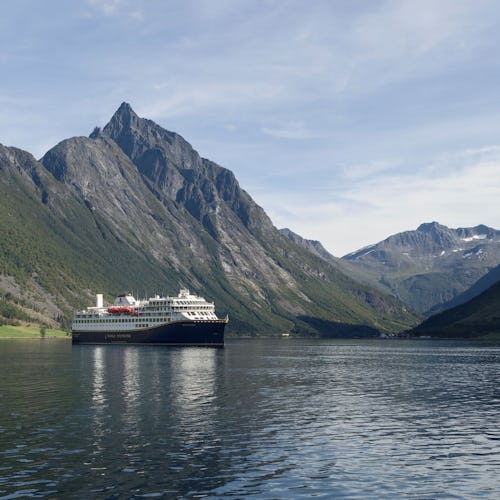 Påskkryssning med Havila Kystruten