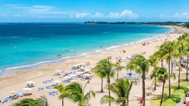 Bilden visar en strand i San Juan
