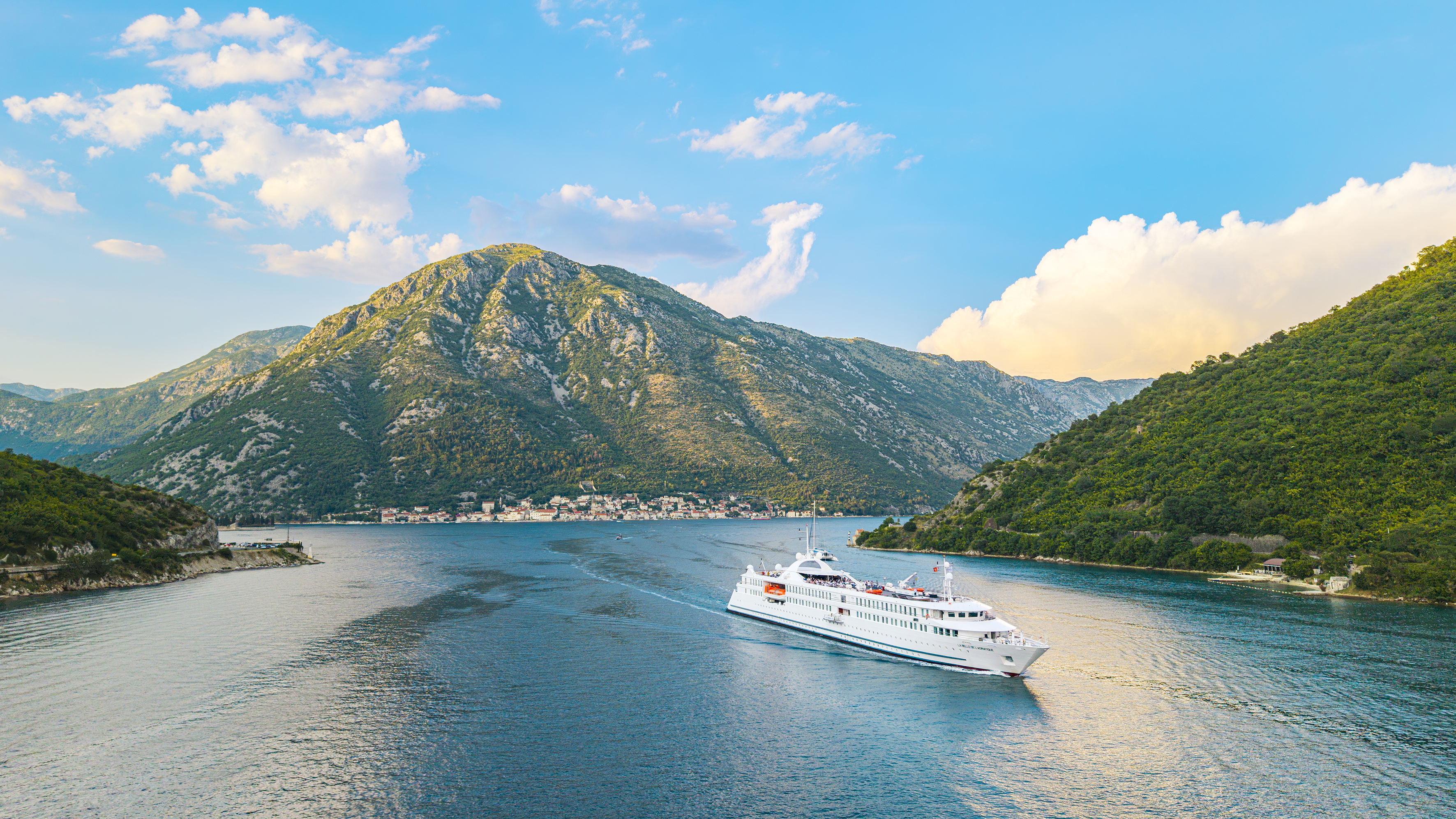 Bilden visar fartyget MV La Belle de L'Adriatique