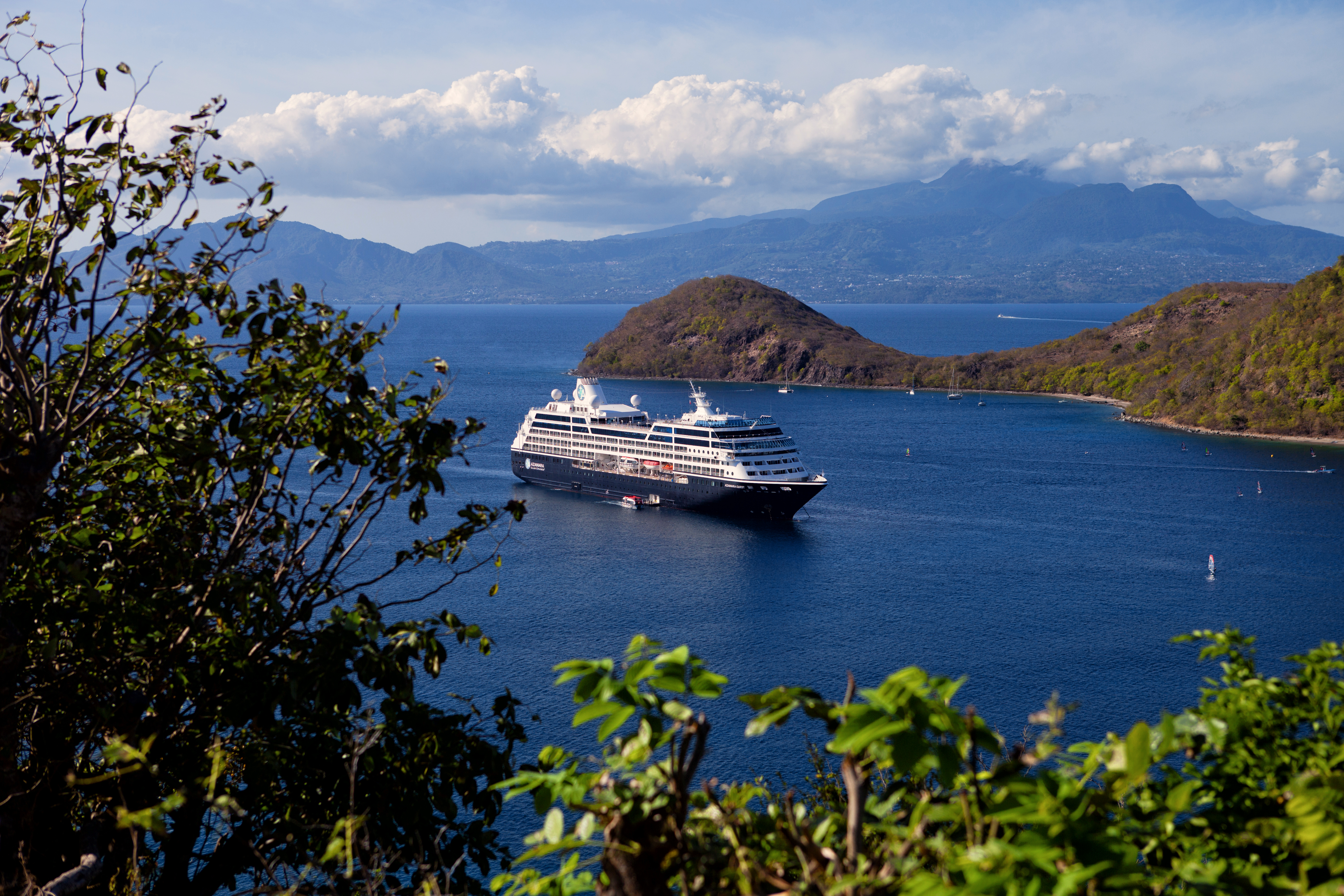 Bilden visar fartyget Azamara Quest