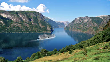 Möt våren längs Norges kust