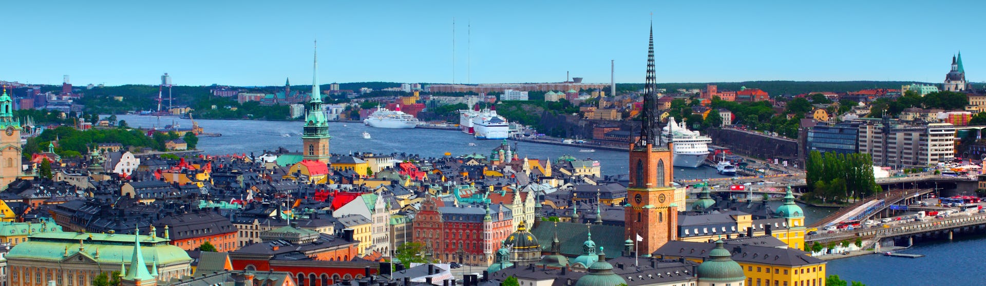 Bilden visar en översikt av Sveriges huvudstad Stockholm. Kryssa från Stockholm och boka hos Cruise Market.