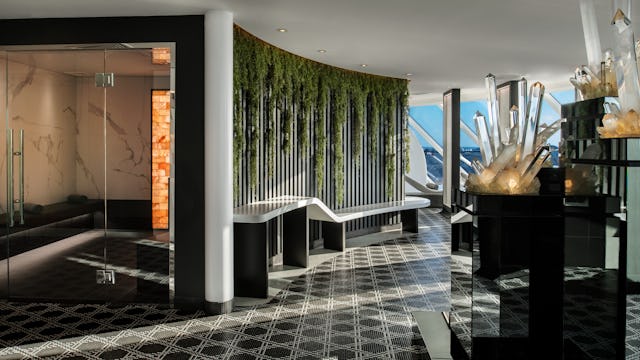 Bilden visar en överblick av Theral Suite spaavdelningen The Spa ombord ett av Celebrity Cruises fartyg.