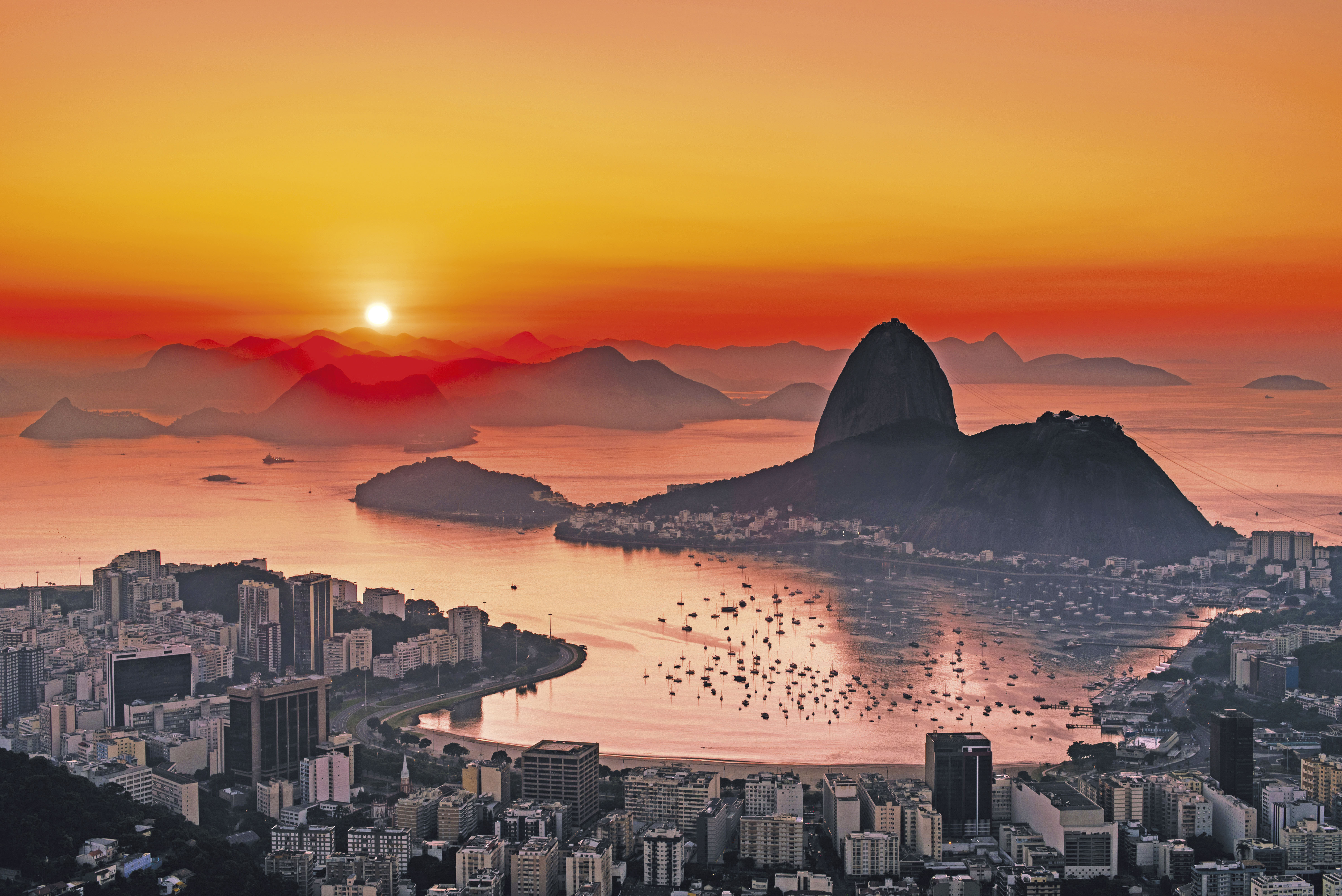Bilden visar en översiktsbild över Rio De Janeiro