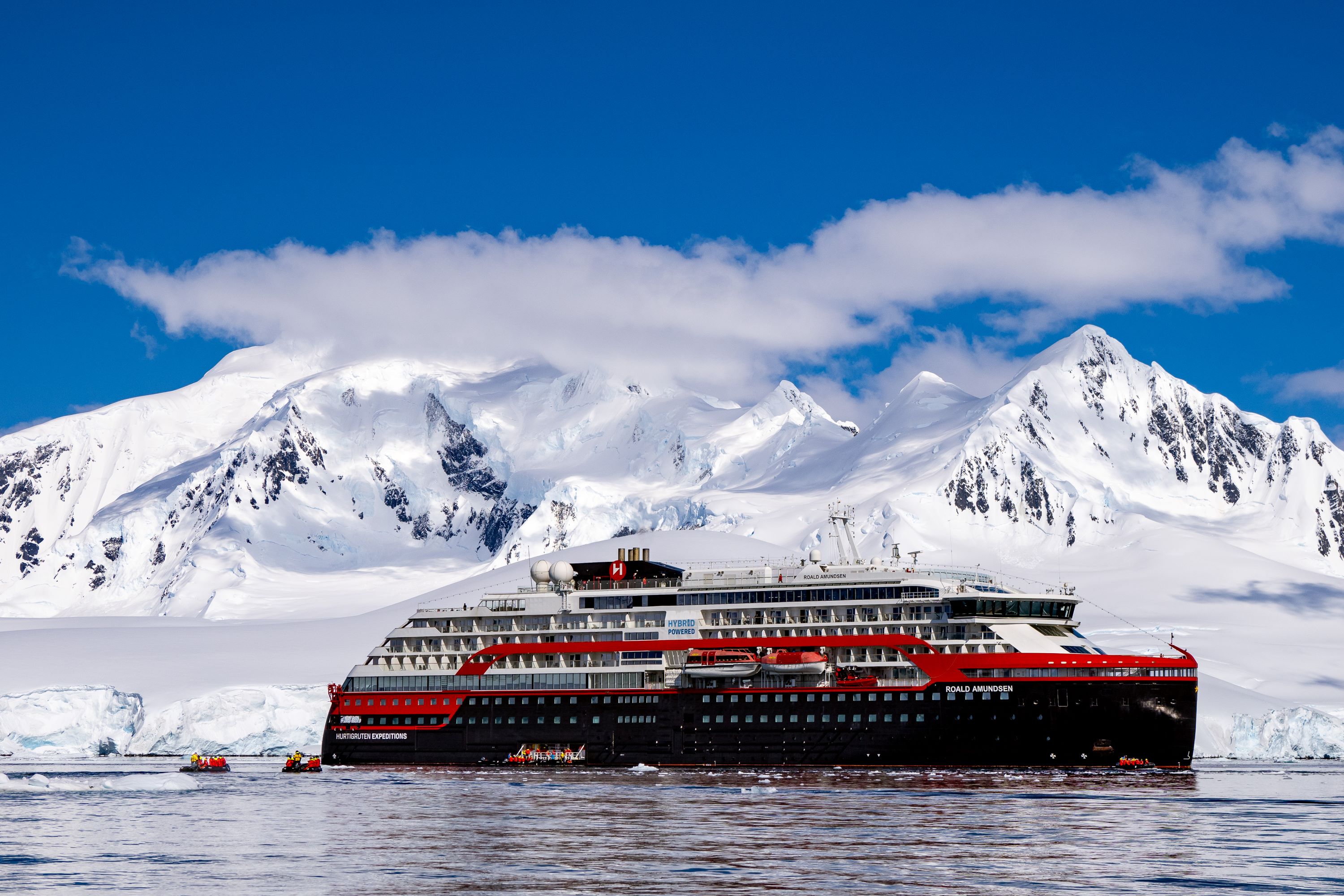 Nuvarande position för MS Roald Amundsen