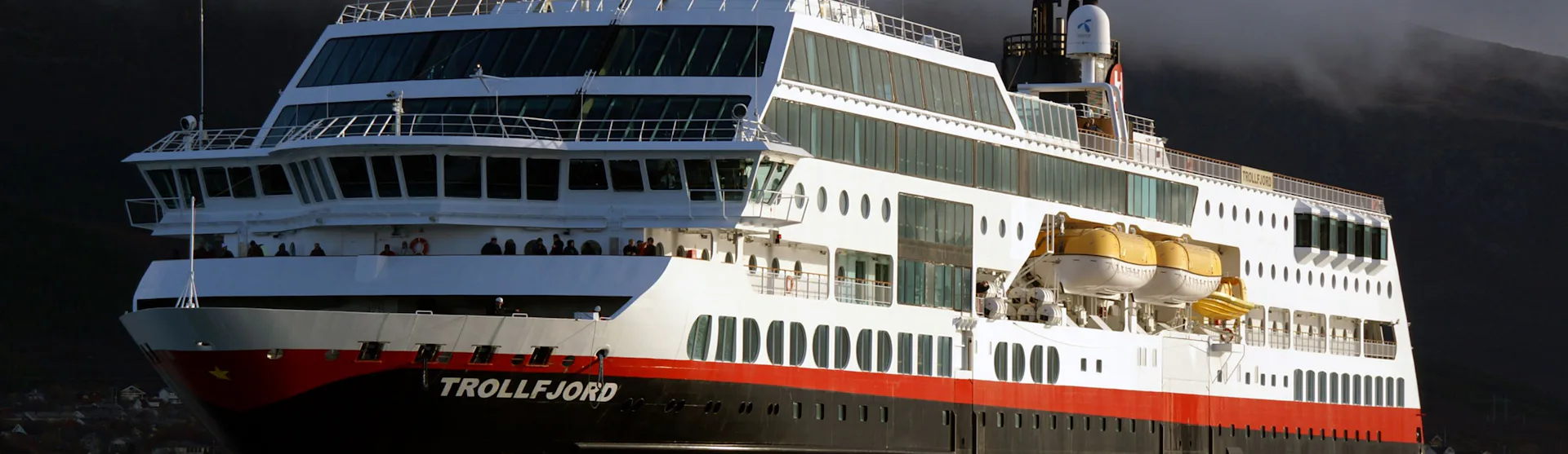 MS Trollfjord
