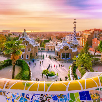Bilden visar Park Güell i Barcelona