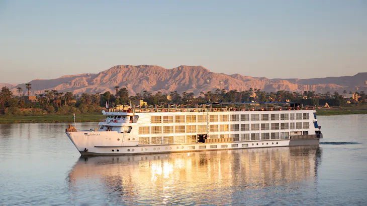 Bilden visar fartyget S.S. Sphinx från Uniworld River Cruises